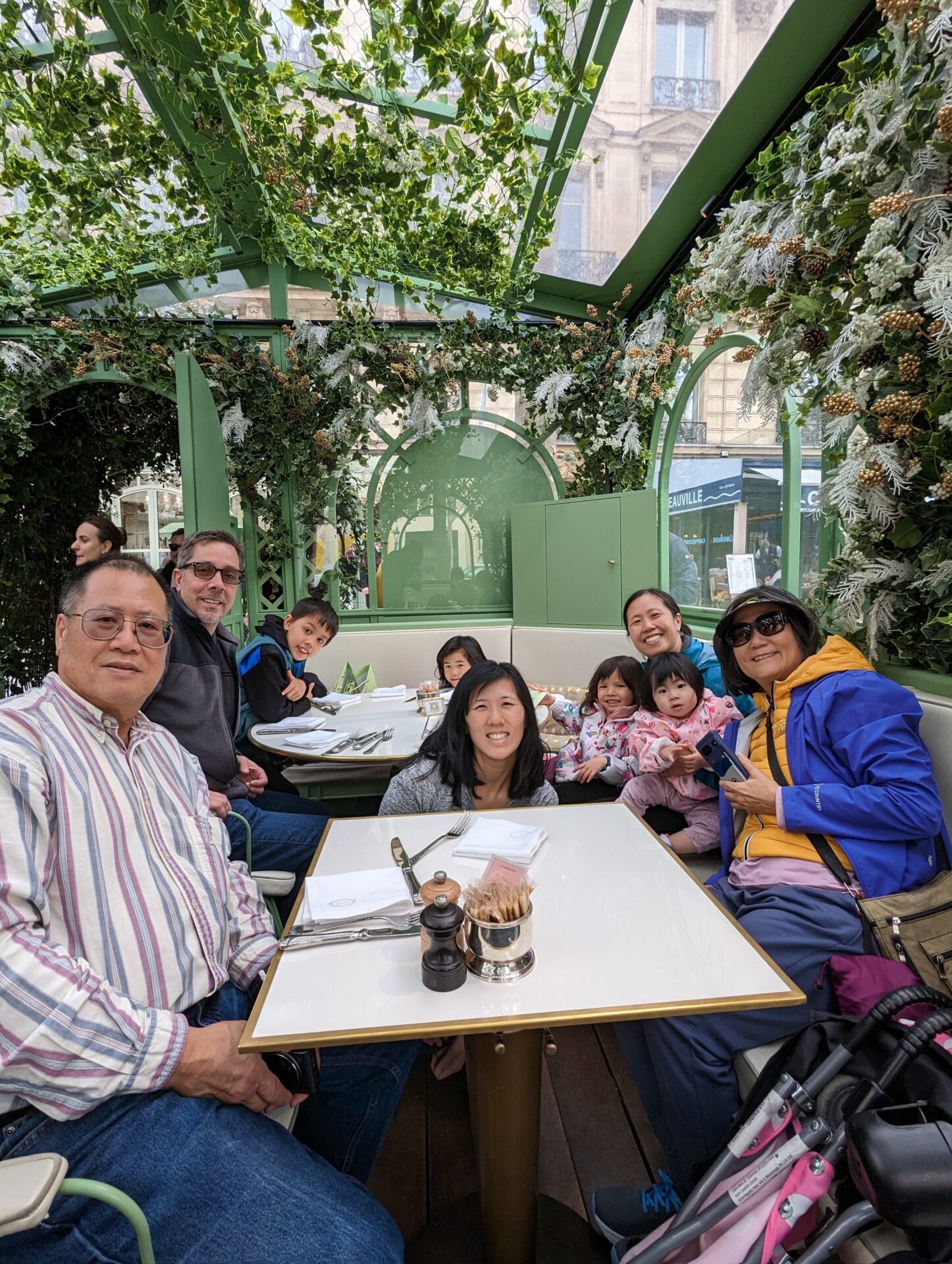 Dr. Lee's Family Photo
